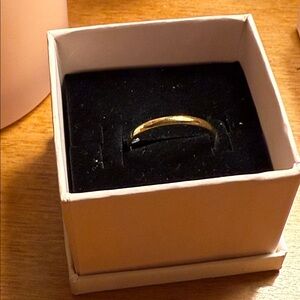 Elegant Gold Ring